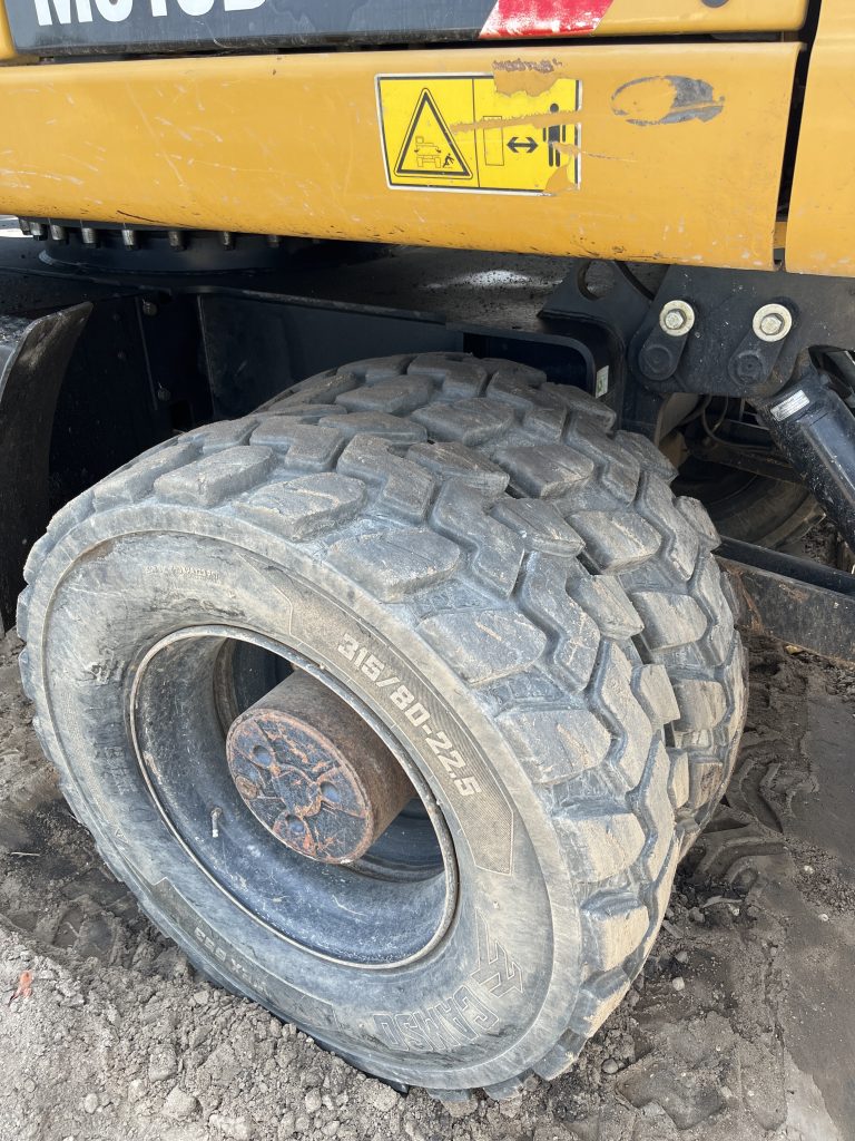 Elektronik do Auta, Nasza Firma oferuje profesjonalny Serwis samochodów z dojazdem do klienta w Warszawie z dojazdem.