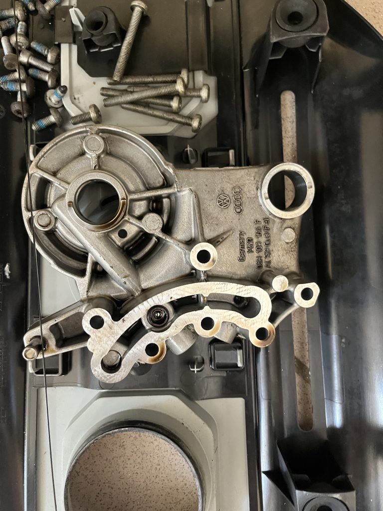 Mobilny mechanik samochodowy i mobilny warsztat 24h w Warszawie z dojazdem do Klienta. Masz awarię samochodu? Nie zwlekaj