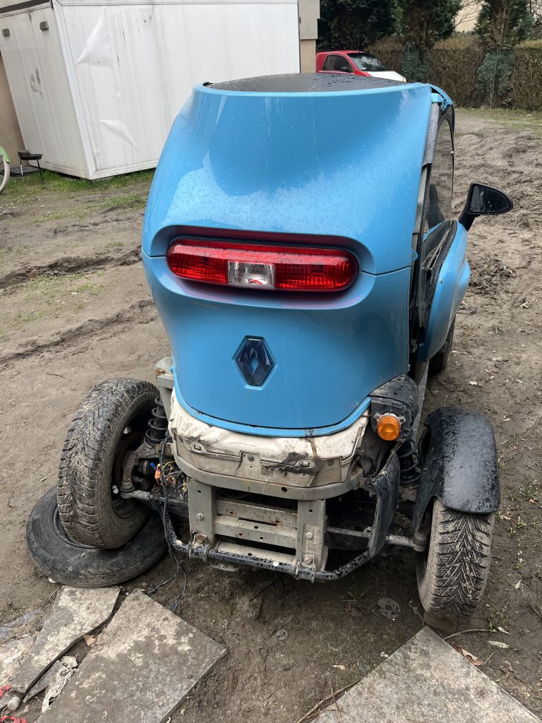 Serwis WV Warszawa, Nasza firma naprawia auta z dojazdem do klienta, obsługujemy praktycznie każdy model samochodu w Warszawie.