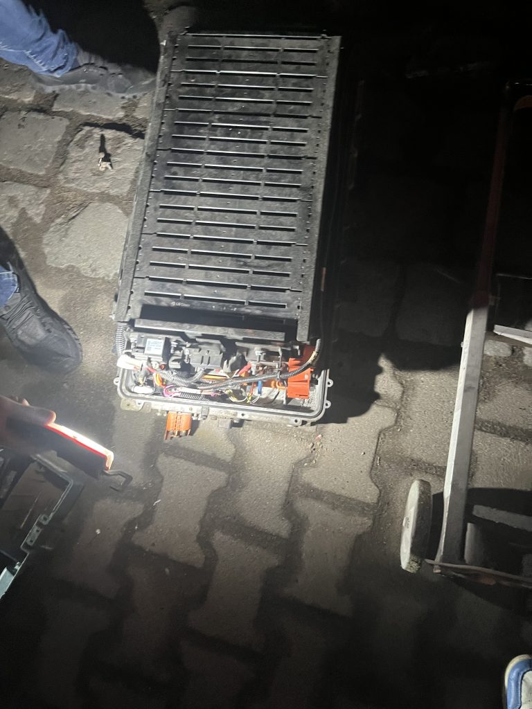 Mobilny Warsztat Samochodowy, Mechanik, Elektronik, Elektryk z wieloletnim doświadczeniem, firma naprawiająca samochody. 