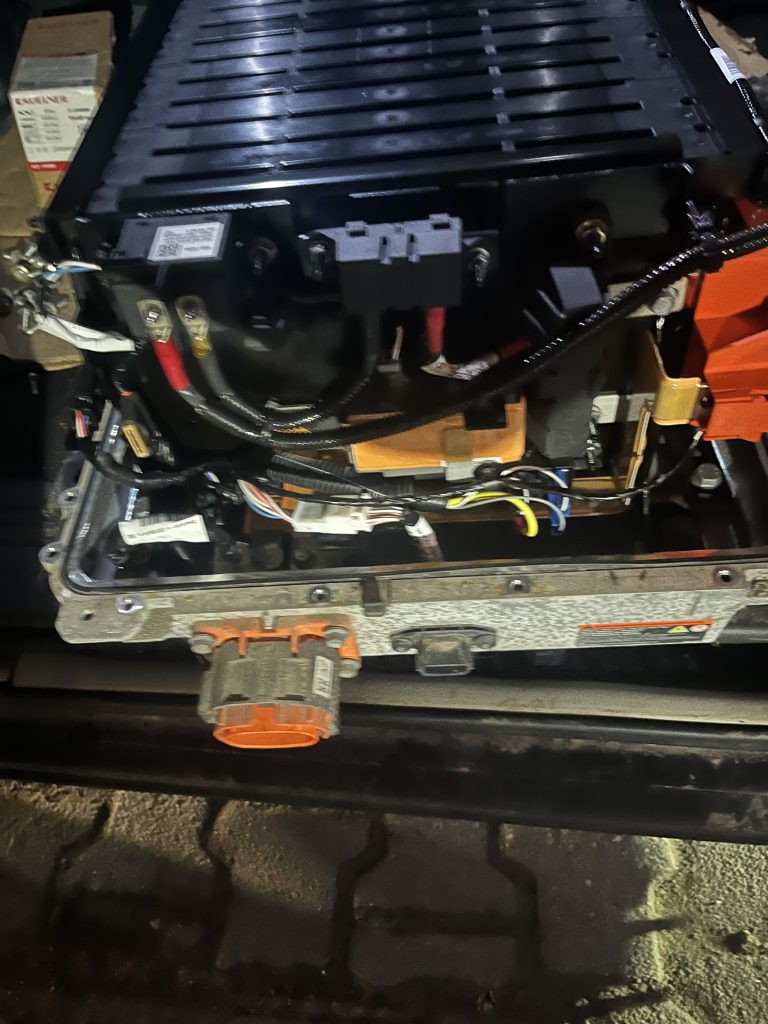 Mechanicy samochodowi Warszawa, Elektrycy, Serwis, 