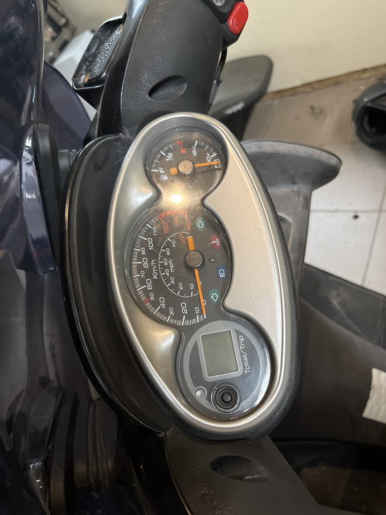 Naprawa chińskich skuterów, z dojazdem do klienta, warsztat i serwis u naszego mechanika samochodowego, działamy szybko i 7 dni w tyg.