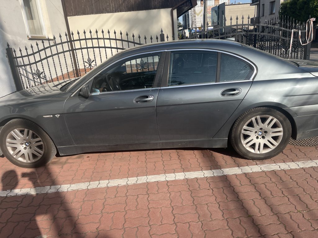 Warszawa Serwis Samochodów z Dojazdem i Warsztat do Aut, mechanik pojazdów osobowych oraz elektryk samochodowy.