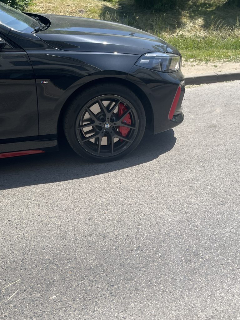 Serwis Mechanika, jako firma która działa skutecznie rzetelnie oraz z dokładnością do każdego detalu pomożemy w naprawie auta. 