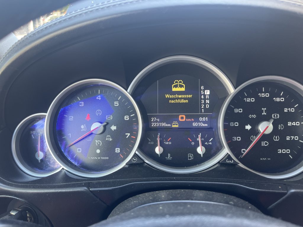 Elektryk Samochodowy z Dojazdem do Klienta w Warszawie.